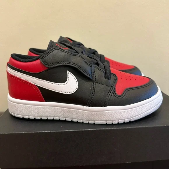 NIB Kids Nike Air Jordan 1 Low ALT - BQ6066 066 BLACK/WHITE/GYM RED - Picture 1 of 7